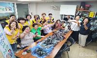 화곡8동 경로당 어르신, 손수 만든 공예품으로 새 이웃 환영